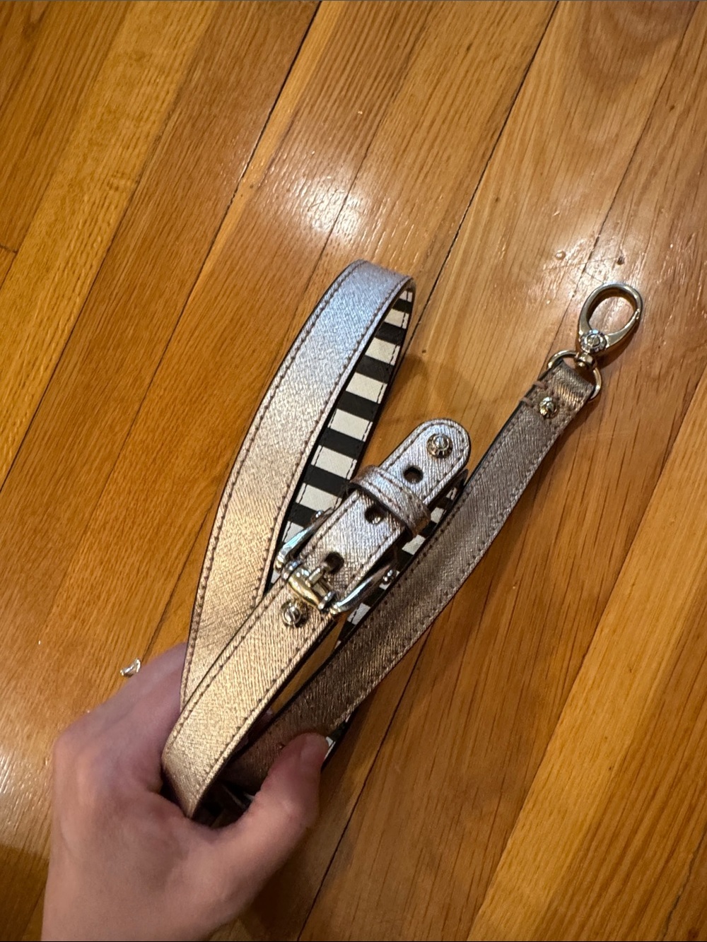 Henri Bendel Metallic Rose Gold Leather Dog Leash with BrownWhite Stripe Lining